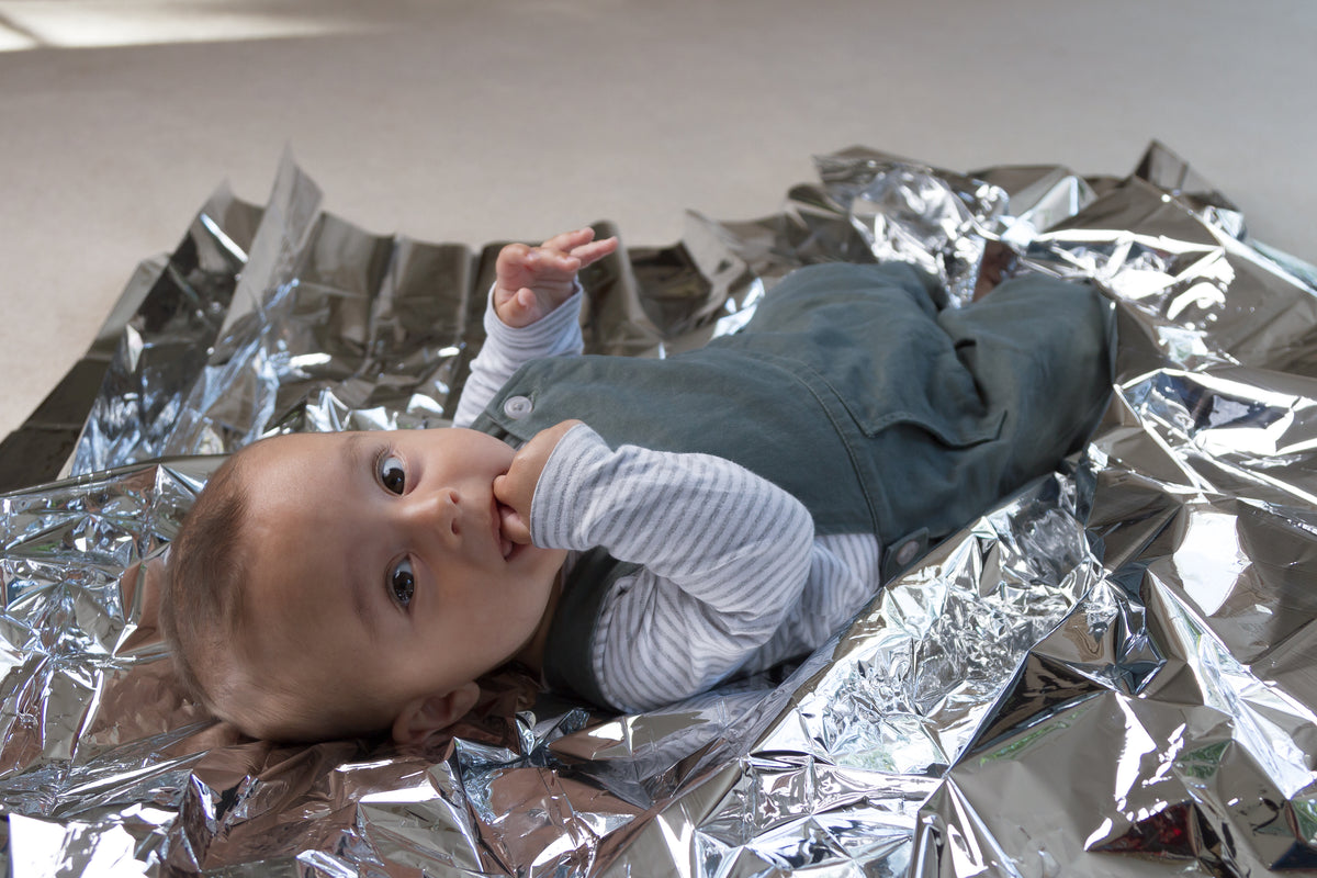 Foil blanket sensory online play